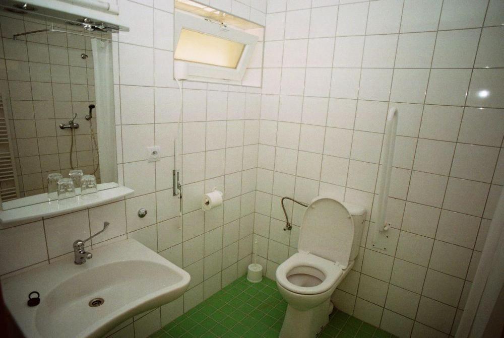 Motel Dacice Phòng bức ảnh