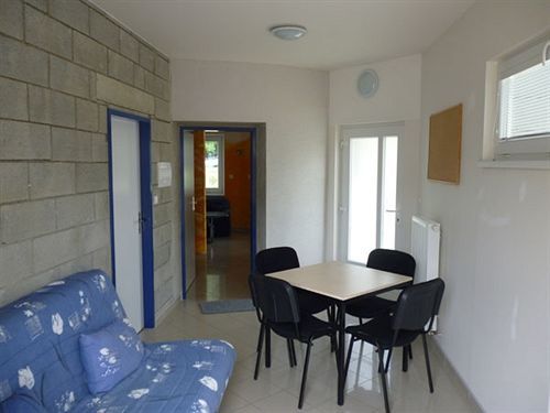 Motel Dacice Ngoại thất bức ảnh
